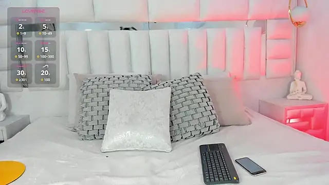 Snapshot of iim_Cloe chatting on 02-13-26, 08:42 iim Cloe online show from 02-13-26, 08:42