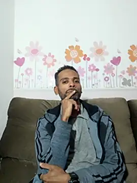 Snapshot of moreno_alpha_br chatting on 06-02-26, 01:05 moreno alpha br online show from 06-02-26, 01:05