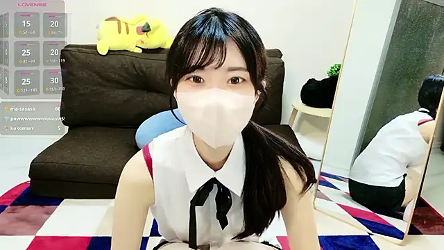 Snapshot of Rui-chaaan chatting on 05-05-26, 05:32 Rui-chaaan online show from 05-05-26, 05:32