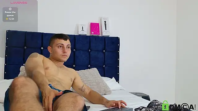 Snapshot of sweet_posionx chatting on 02-18-26, 08:38 sweet posionx online show from 02-18-26, 08:38