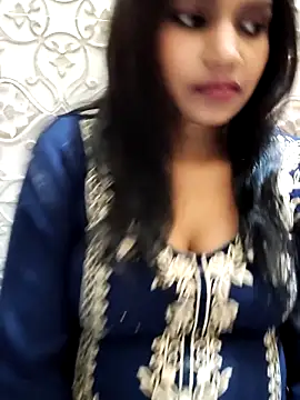 Snapshot of SA-K-SHI chatting on 02-12-26, 05:02 SA-K-SHI online show from 02-12-26, 05:02