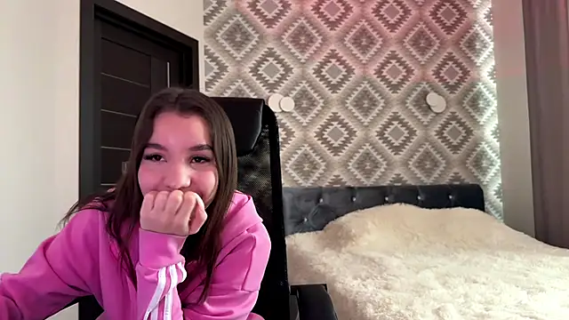 tiffanyrap online show from 01-07-26, 07:35