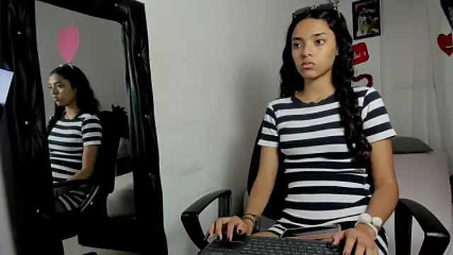 hazel slim online show from 02-24-26, 03:46