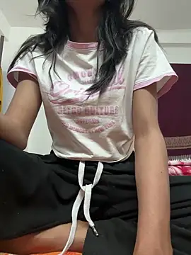 hina 001 online show from 02-28-26, 04:39