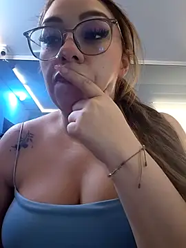 nicol moons online show from 03-17-26, 05:54