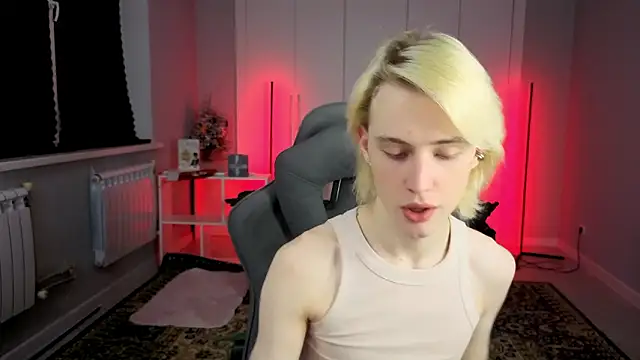 lucidangelok1 online show from 03-10-26, 03:16