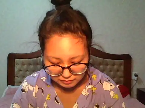 Snapshot of HeyAnnakiss chatting on 01-15-26, 12:08 HeyAnnakiss online show from 01-15-26, 12:08