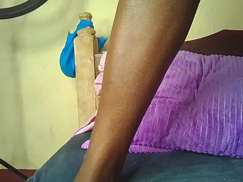 Mynie90006 online show from 01-09-26, 06:20