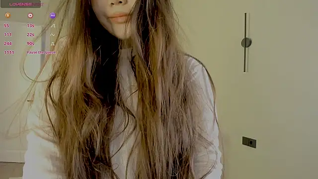 Aiko mainee online show from 02-15-26, 03:18