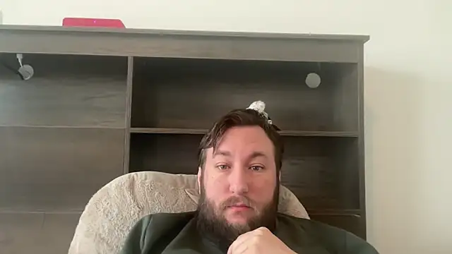 Snapshot of adambombs07 chatting on 01-05-26, 08:45 adambombs07 online show from 01-05-26, 08:45