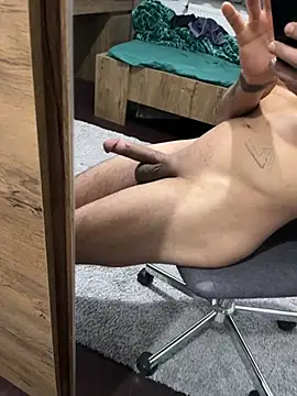 alexandrxlxx online show from 04-04-26, 12:39