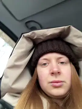 Snapshot of BlondeHott chatting on 02-03-26, 06:40 BlondeHott online show from 02-03-26, 06:40