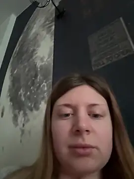 Snapshot of BlondeHott chatting on 02-03-26, 06:11 BlondeHott online show from 02-03-26, 06:11