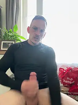 german guy sexy online show from 03-23-26, 09:53