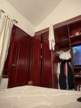 diosa cristal  online show from 03-15-26, 03:57