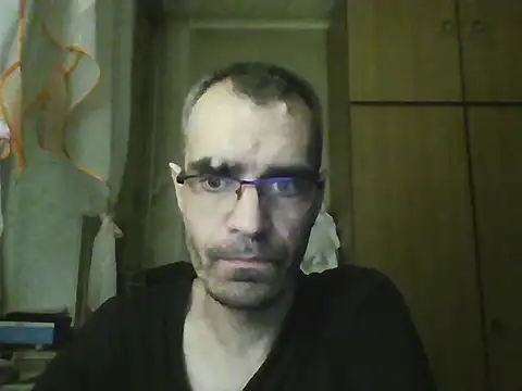 Snapshot of Gattuzoman85 chatting on 03-03-26, 09:33 Gattuzoman85 online show from 03-03-26, 09:33