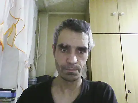 Snapshot of Gattuzoman85 chatting on 02-13-26, 11:05 Gattuzoman85 online show from 02-13-26, 11:05