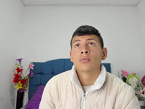 CoupleFire  online show from 01-10-26, 02:01