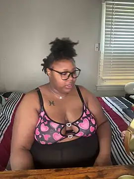 Chocolatebunnyxx96 online show from 04-17-26, 03:04