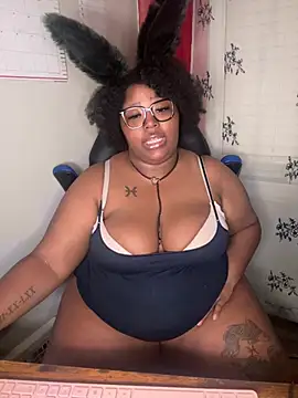 Chocolatebunnyxx96 online show from 03-08-26, 02:04