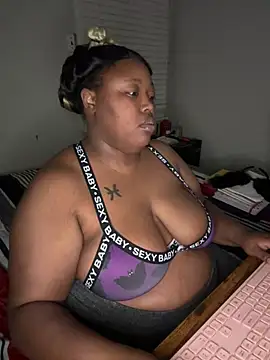 Chocolatebunnyxx96 online show from 03-19-26, 05:18