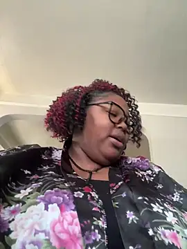 Chocolatebunnyxx96 online show from 02-25-26, 06:08