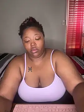 Chocolatebunnyxx96 online show from 03-05-26, 06:37