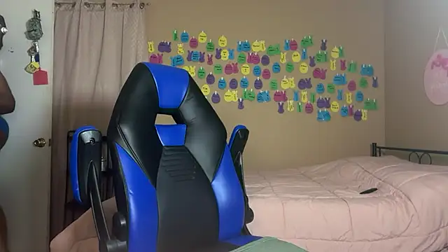Snapshot of Chocolatebunnyxx96 chatting on 06-10-26, 05:41 Chocolatebunnyxx96 online show from 06-10-26, 05:41