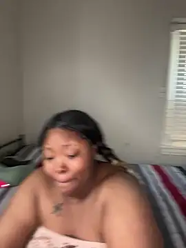 Chocolatebunnyxx96 online show from 04-08-26, 03:02