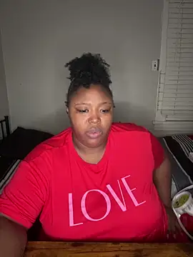 Chocolatebunnyxx96 online show from 04-15-26, 04:40