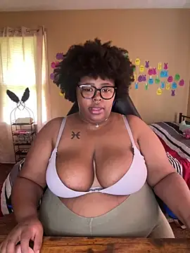 Snapshot of Chocolatebunnyxx96 chatting on 05-11-26, 04:04 Chocolatebunnyxx96 online show from 05-11-26, 04:04
