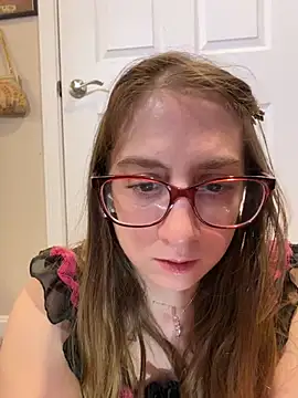 Snapshot of Elenore_hoesevelt chatting on 01-13-26, 03:43 Elenore hoesevelt online show from 01-13-26, 03:43