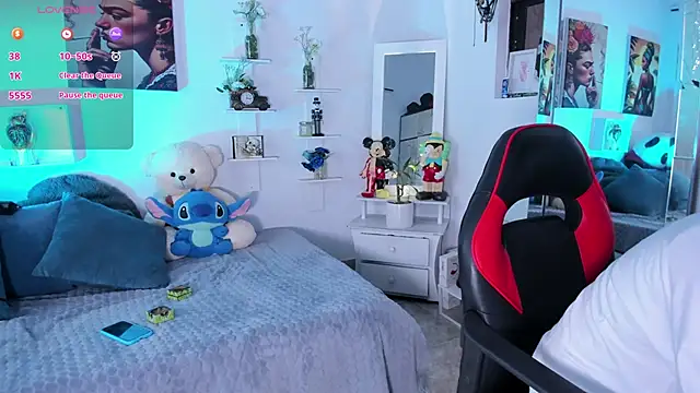 Snapshot of Zury_Ramirez chatting on 01-10-26, 07:31 Zury Ramirez online show from 01-10-26, 07:31