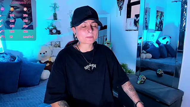 Snapshot of Zury_Ramirez chatting on 01-08-26, 07:09 Zury Ramirez online show from 01-08-26, 07:09