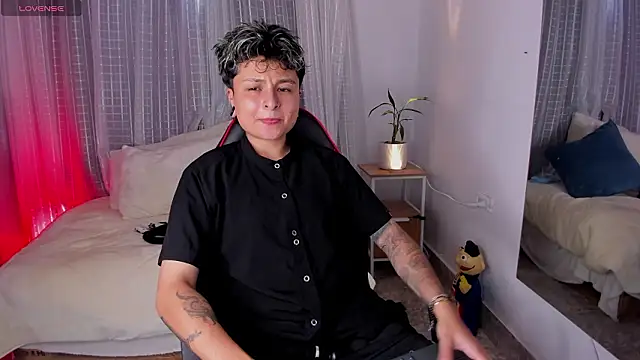 Zury Ramirez online show from 03-27-26, 10:43