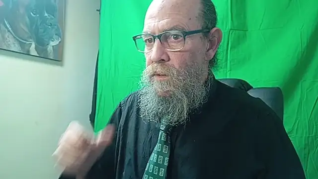 Snapshot of Uncle_Hottie chatting on 03-21-26, 05:50 Uncle Hottie online show from 03-21-26, 05:50
