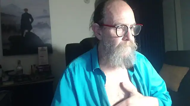 Snapshot of Uncle_Hottie chatting on 07-09-26, 03:51 Uncle Hottie online show from 07-09-26, 03:51