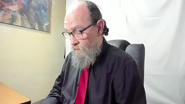 Snapshot of Uncle_Hottie chatting on 02-11-26, 08:52 Uncle Hottie online show from 02-11-26, 08:52