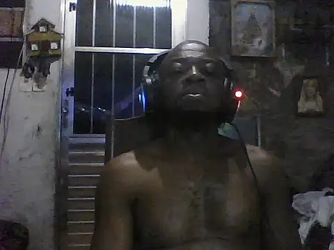 Snapshot of Negaomalinha1 chatting on 05-08-26, 03:43 Negaomalinha1 online show from 05-08-26, 03:43