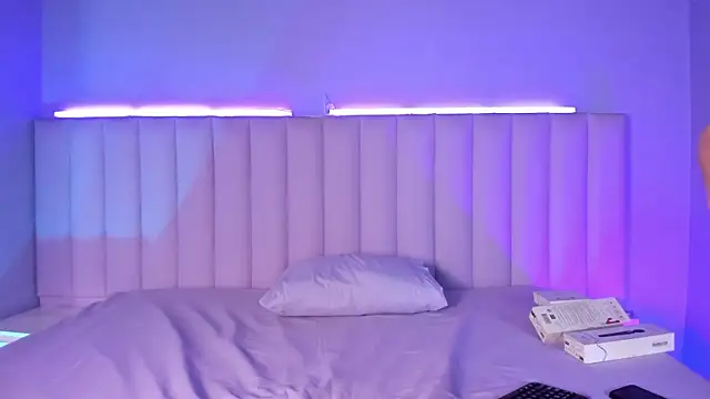 Denightjones online show from 04-04-26, 03:13