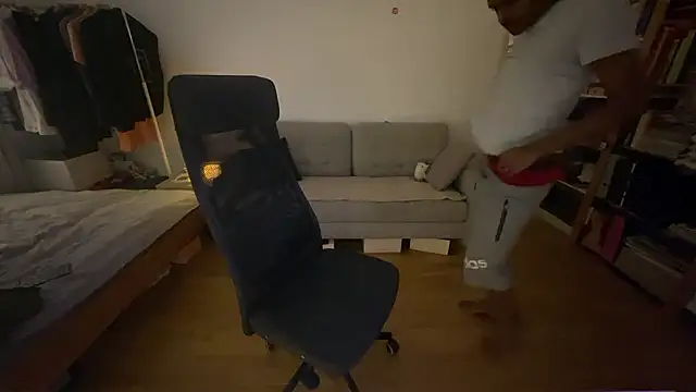 teamrocket1433 online show from 01-16-26, 07:18