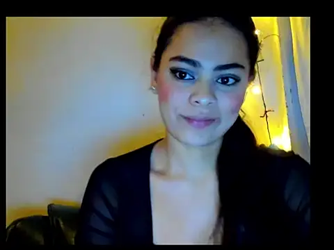 Snapshot of Antonella_Gomez22 chatting on 01-11-26, 06:20 Antonella Gomez22 online show from 01-11-26, 06:20