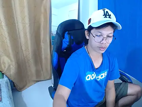 Snapshot of holly_oreo chatting on 07-10-26, 03:12 holly oreo online show from 07-10-26, 03:12