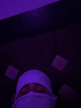 hotguymx777 online show from 04-21-26, 07:04