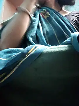 Snapshot of Bhavna8080 chatting on 06-10-26, 03:02 Bhavna8080 online show from 06-10-26, 03:02