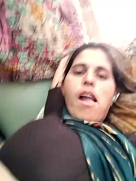 Snapshot of Bhavna8080 chatting on 06-11-26, 03:36 Bhavna8080 online show from 06-11-26, 03:36
