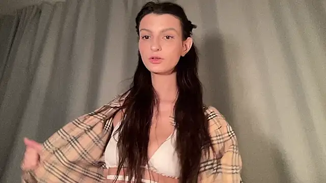 eva mp3 online show from 02-17-26, 04:48