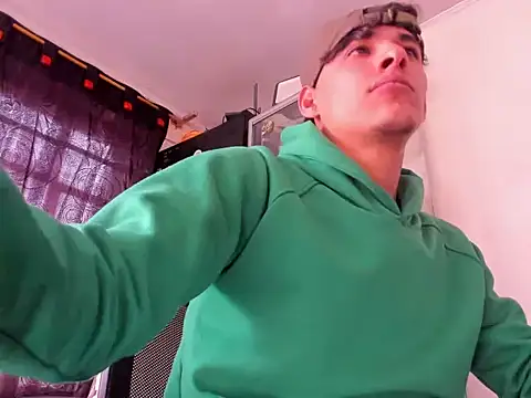 MaxStar26 online show from 01-08-26, 02:01