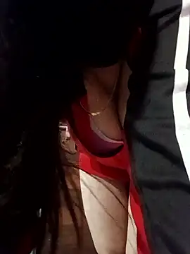 Snapshot of 01Roshani chatting on 01-12-26, 04:52 01Roshani online show from 01-12-26, 04:52