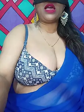 Snapshot of Hot-BHABHI696 chatting on 06-11-26, 06:05 Hot-BHABHI696 online show from 06-11-26, 06:05